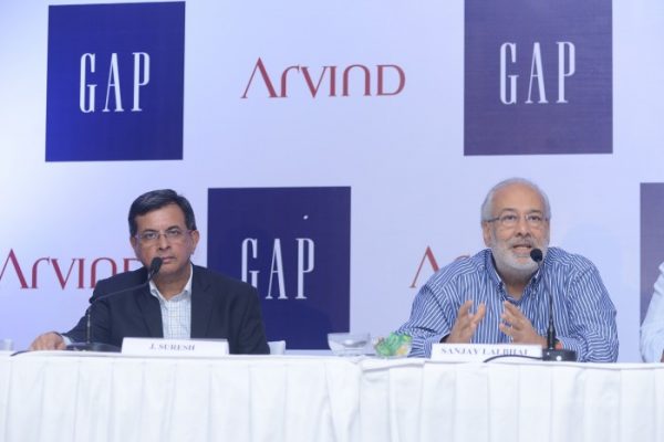 1483_Sanjay Lalbhai, CMD, Arvind Ltd. (on right) & J. Suresh, MD & CEO, Arvind Lifestyle Brands Ltd at a press conference to announce tie-up with GAP