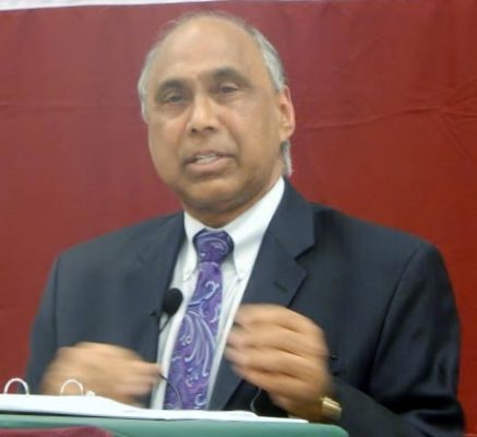 "Education is the best investment we can make to build next generations of leaders and entrepreneurs and innovators and problem solvers", said Frank Islam delivering keynote address at the annual Iftar-fundraiser organized by the Aligarh Alumni Association of Washington on Saturday, June 27, 2015