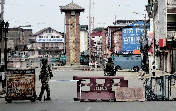 LIFE LIMPING BACK TO NORMAL IN KASHMIR VALLEY